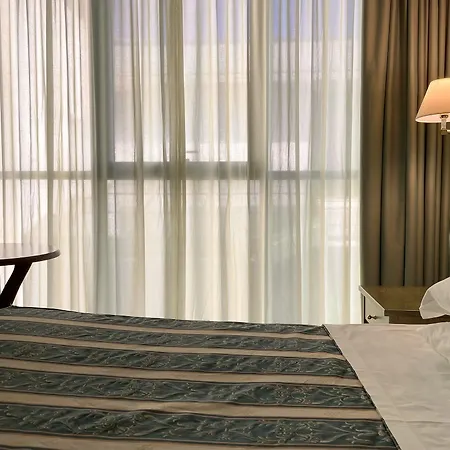 Santacroce Meeting Hotel 4*