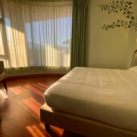 Santacroce Meeting Hotel