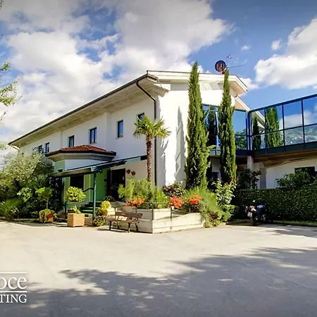 Santacroce Meeting Hotel