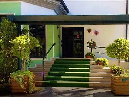 Santacroce Meeting Hotel