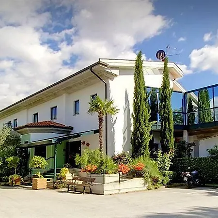 Santacroce Meeting Hotel