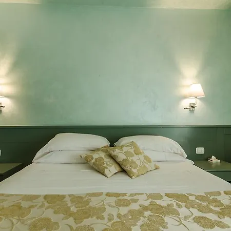 Santacroce Meeting 4*