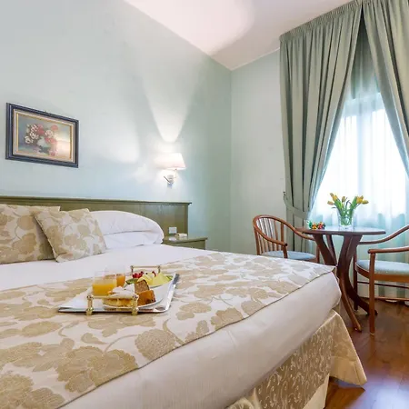 Santacroce Meeting Hotel 4*