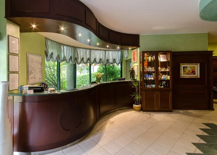 Santacroce Meeting Hotel 4*