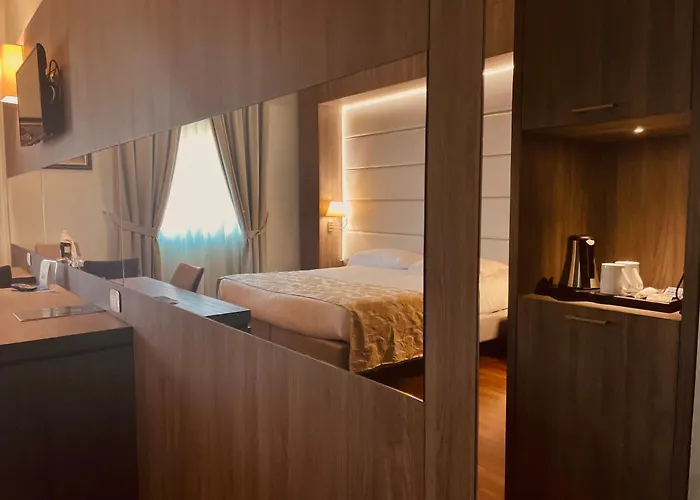 Santacroce Meeting Hotel 4*