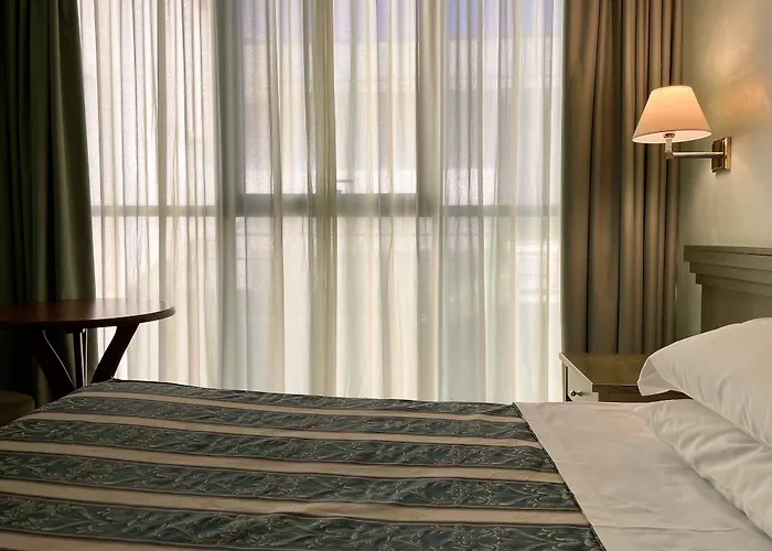 Ξενοδοχείο Santacroce Meeting Σουλμόνα